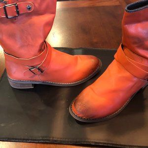 Woman's Orange Leather boots with Black cloth  lining Size 9